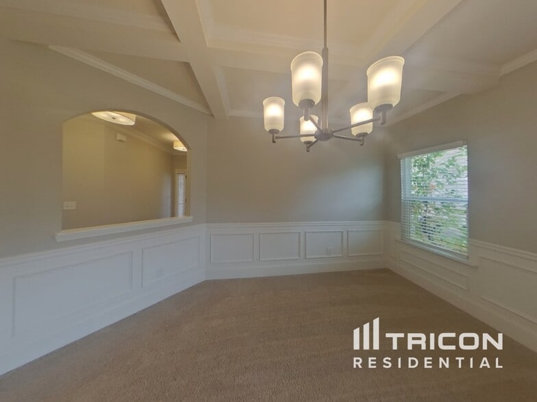 Building Photo - 60 Somerset Hills