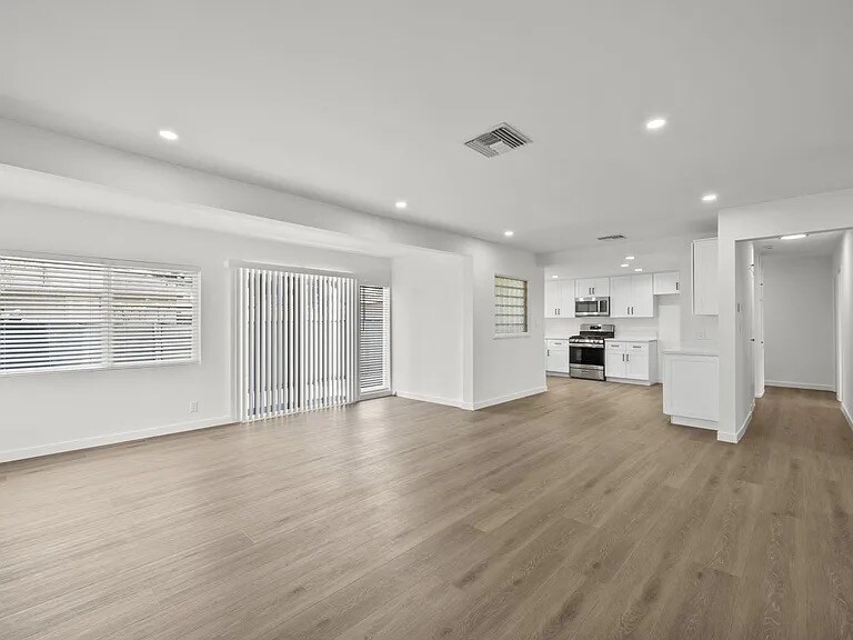 Primary Photo - 16049 Tuba St