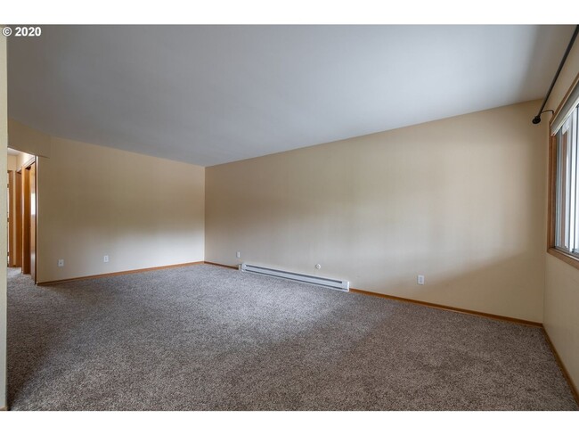 Building Photo - Great Condo in NE Portland - Irvington!