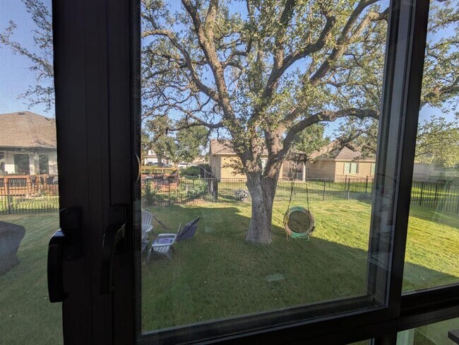Building Photo - 109 Monterey Oak Trl