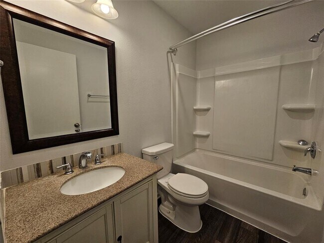 Building Photo - 16721 Hamilton Point Cir