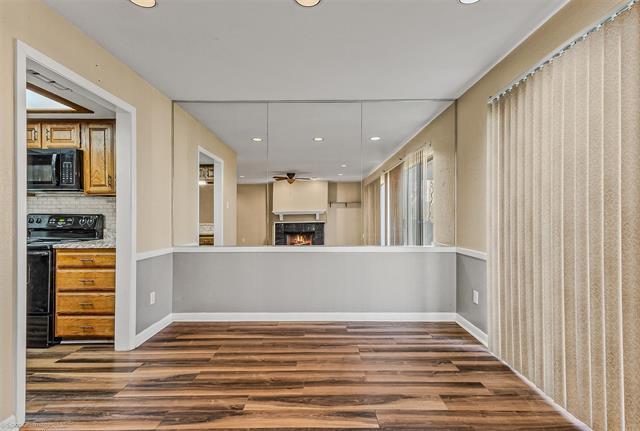 Building Photo - 925 Signal Ridge Pl