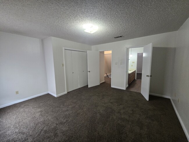 Building Photo - 117 Oak Ridge Ave