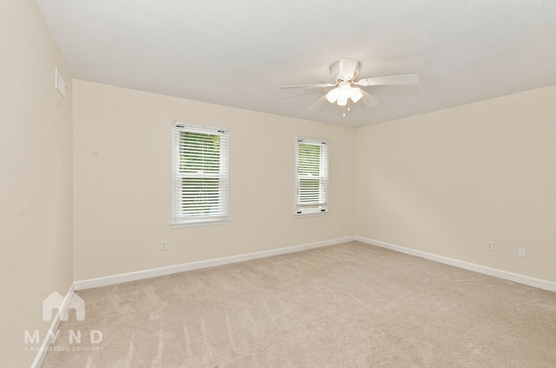 Building Photo - 2335 Hickory Crest Dr