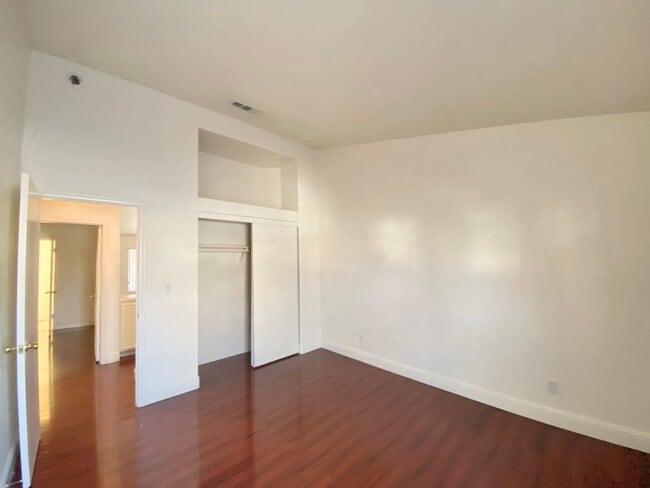 Building Photo - 4425 Frostbrook Cir