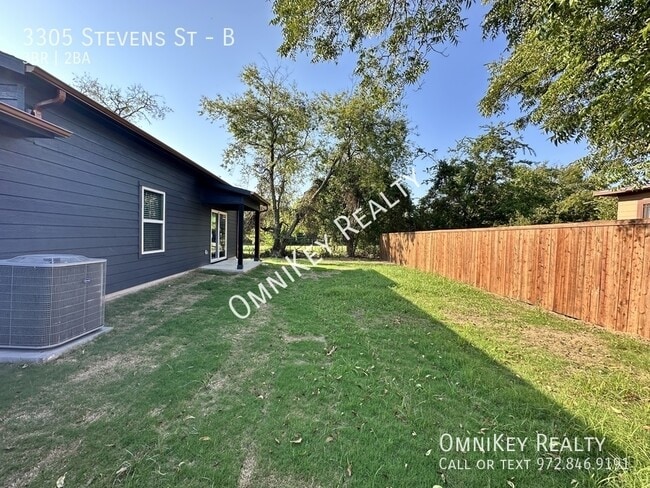 Building Photo - 3305 Stevens St