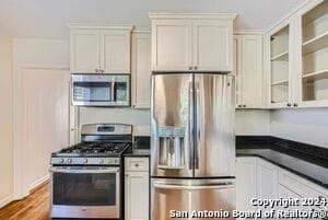 Building Photo - 320 Harmon Dr