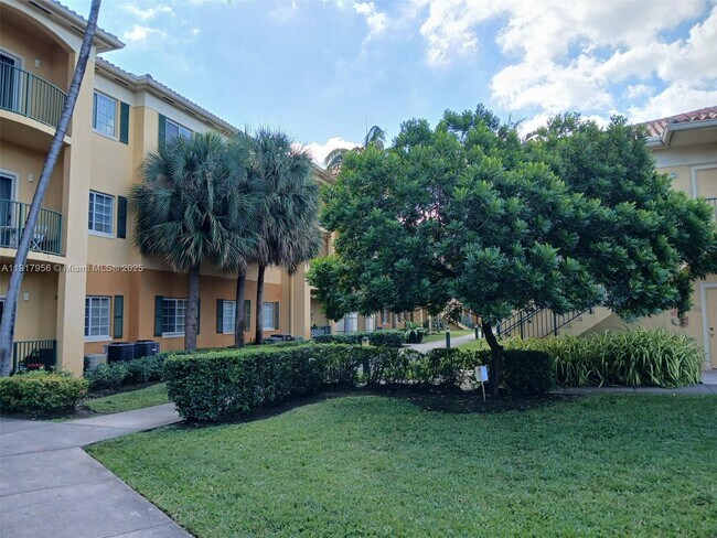 Building Photo - 7300 NW 114th Ave