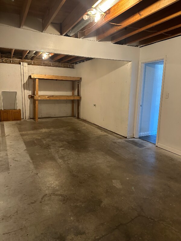 Building Photo - 401 Douglas