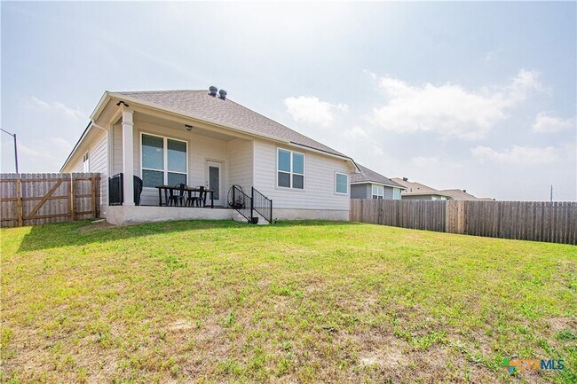 Building Photo - 2161 Meridian Lp