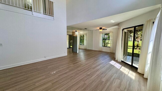 Building Photo - 1746 Harborside Cir
