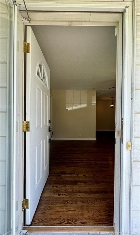 Building Photo - 431 Waterbury Dr