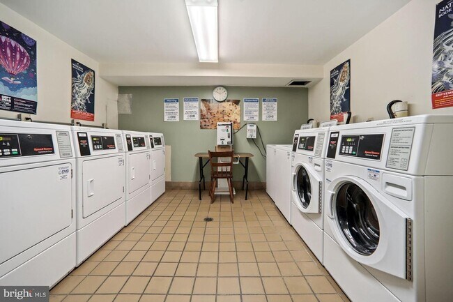 Shared Laundry - 1825 T St NW
