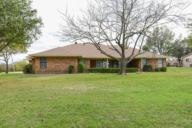 Building Photo - 3106 Bonham-House