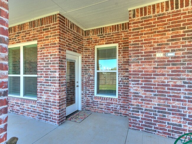 Building Photo - Beautiful 4 Bed 2 Bath Home in Norman