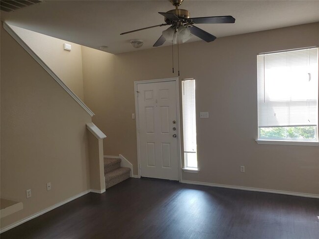 Building Photo - 13704 Harris Ridge Blvd