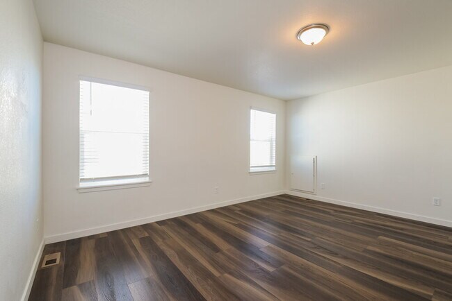 Building Photo - 4724 N Tower Ct