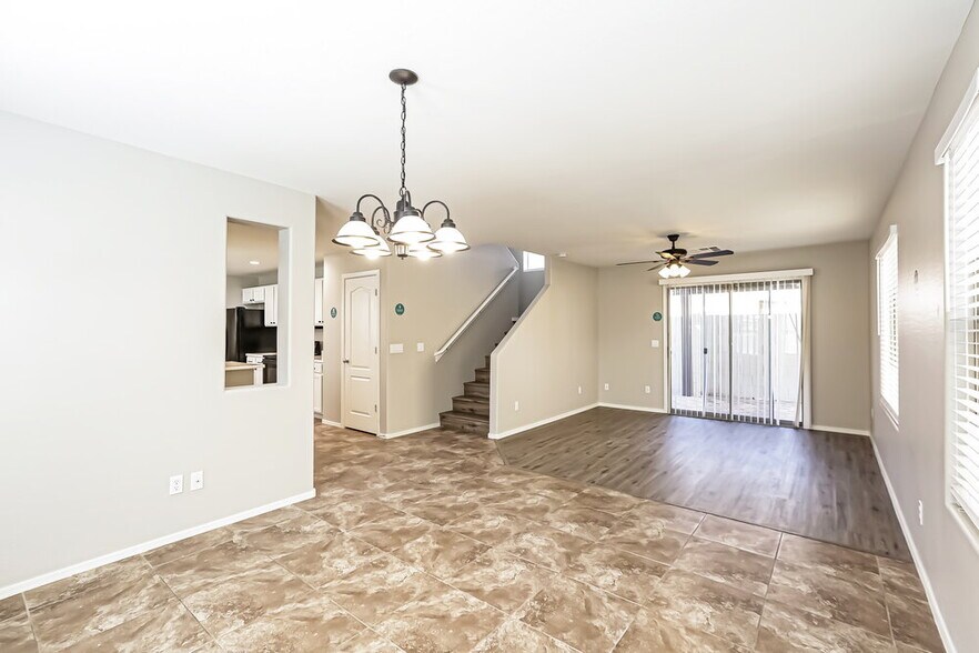 Building Photo - 3014 E Megan St