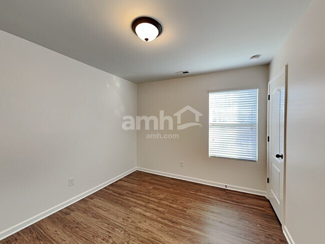 Building Photo - 4946 Astonshire Ln