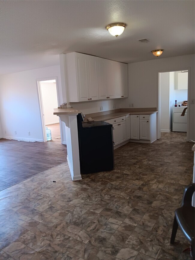 Building Photo - 21427 North St