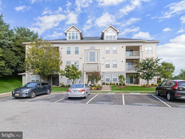 Building Photo - 9150 Gracious End Ct