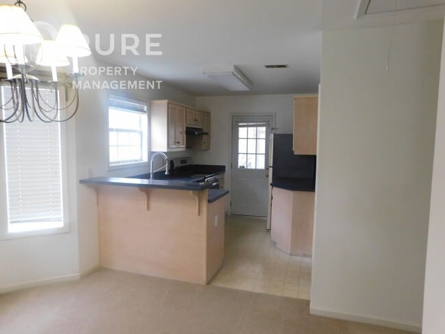 Building Photo - 1011 Wyndham Ln