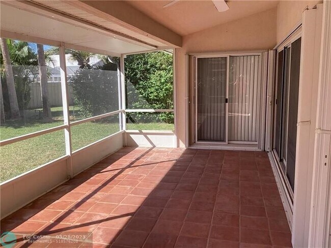 Building Photo - 3900 Riverside Way