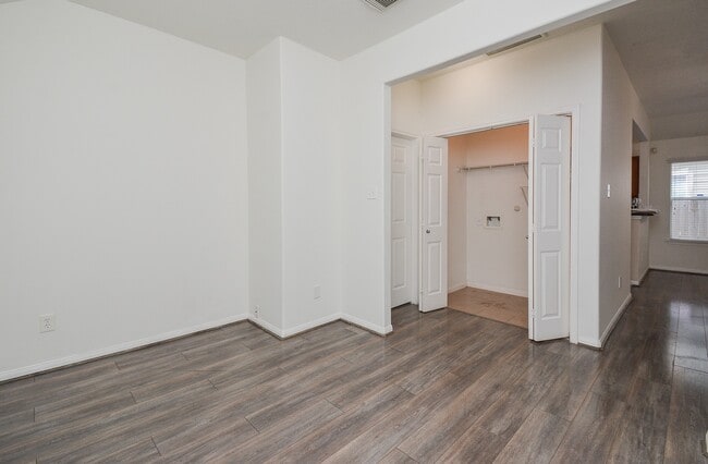 Building Photo - 12718 Boris Cove Trail