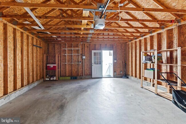 Building Photo - 2460 Five Fathom Cir