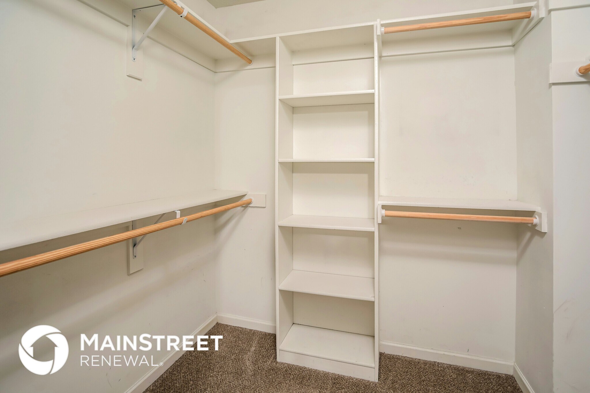 Building Photo - 529 S Walnut St