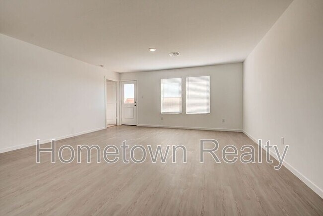 Building Photo - 9724 NW 124th St