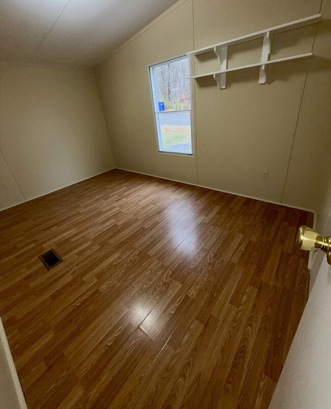 Building Photo - 54 Windy Hill Rd