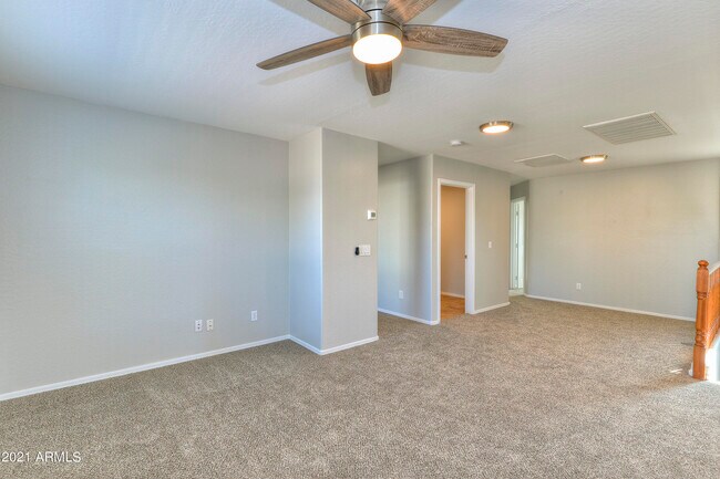 Building Photo - 14174 W Crocus Dr