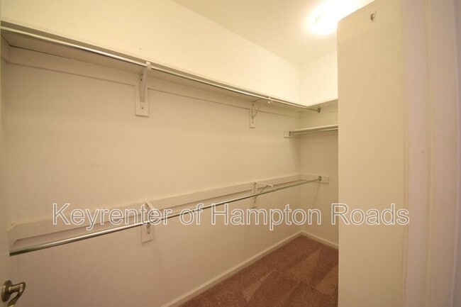 Building Photo - 1407 Rollesby Way