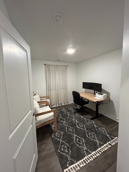 Building Photo - 3908 Orinda Dr
