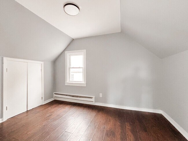 Building Photo - 58 Voorhees St