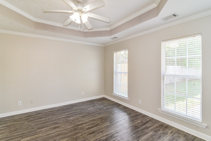 Building Photo - 231 Thornfield Dr