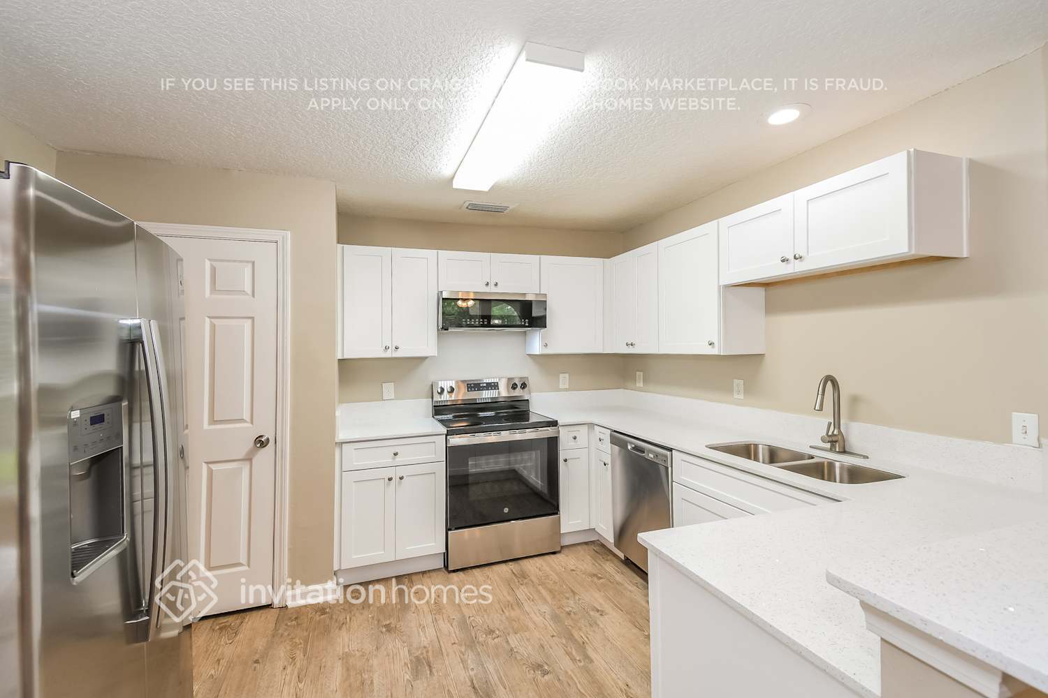 Building Photo - 12541 Ayrshire St E