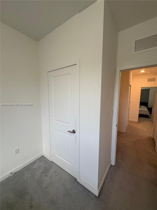 Building Photo - 13360 Tropical Ave