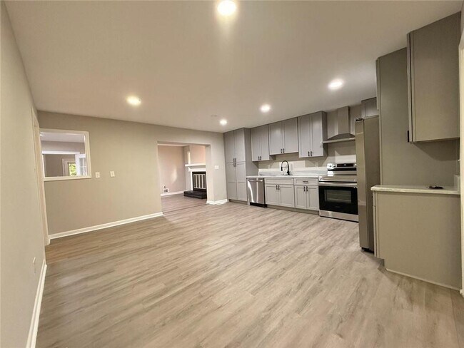 Building Photo - 3891 Artist View Dr