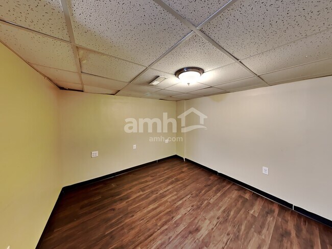 Building Photo - 291 Harland Drive