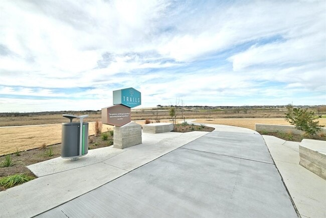 Building Photo - 8509 Silverthorne St