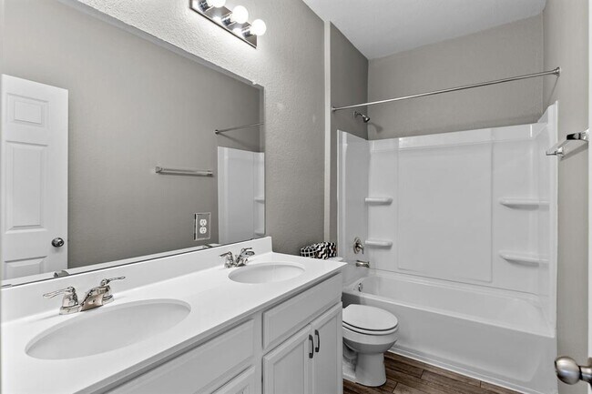 Building Photo - 129 Bracken Fern Ln