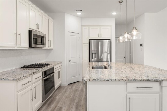 Building Photo - 13005 Blue Flora Dr