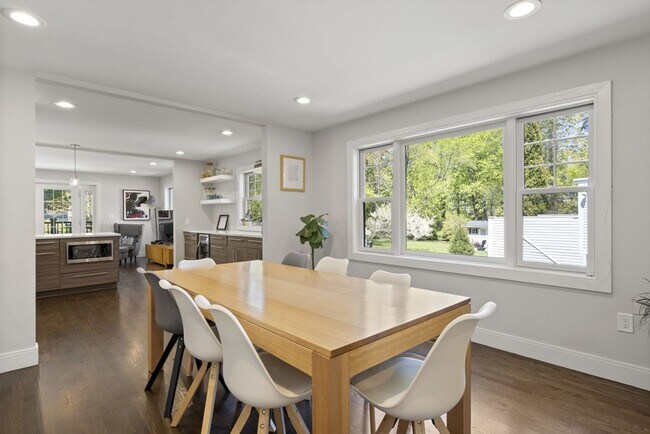 Building Photo - 265 Jackson St