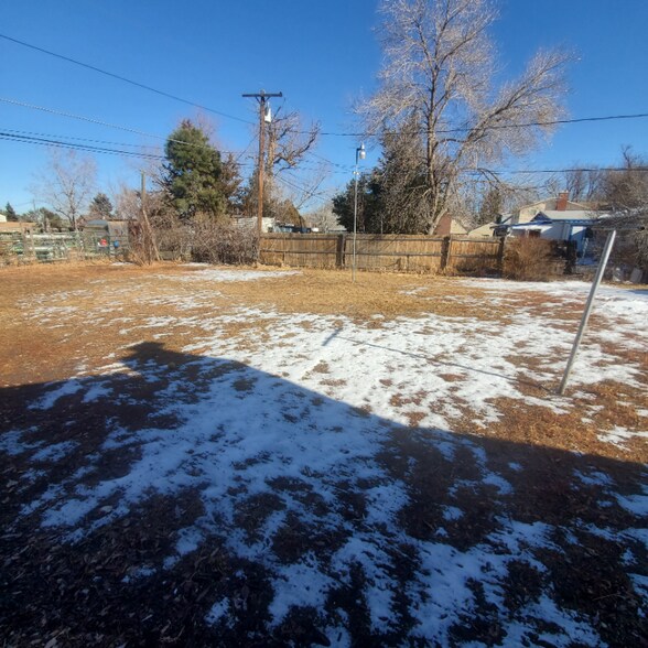 Building Photo - 8015 W 5th Ave