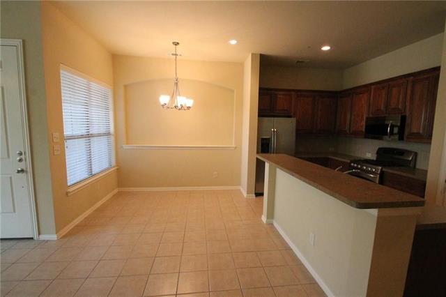 Building Photo - 5404 Mesquite Dr