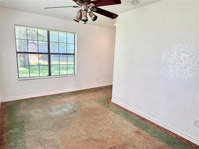 Building Photo - 1726 FM 2048