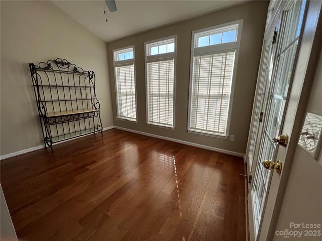 Building Photo - 4254 Piccadilly Ln