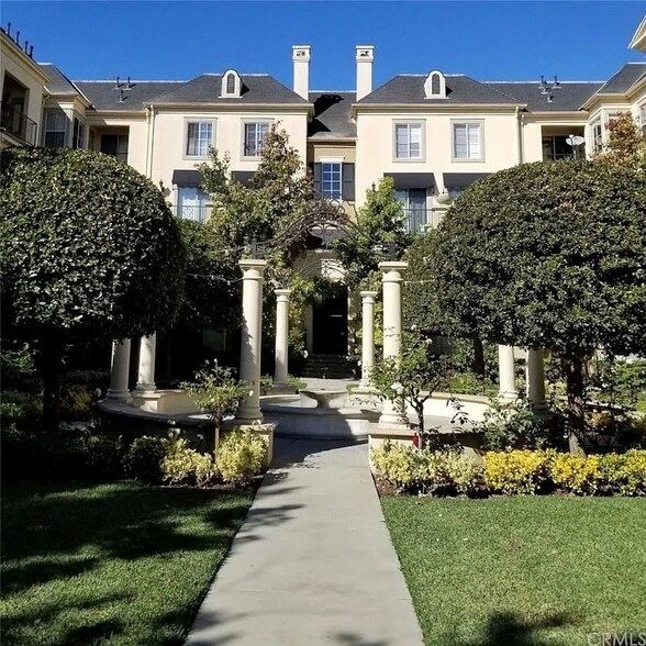 Building Photo - 2207 Watermarke Pl